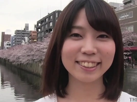 Married woman Akane's intense orgasm and unique features