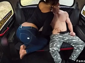 European guy enjoys bang in backseat of female cab